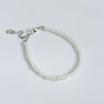 Dainty Blue Moonstone Bracelet